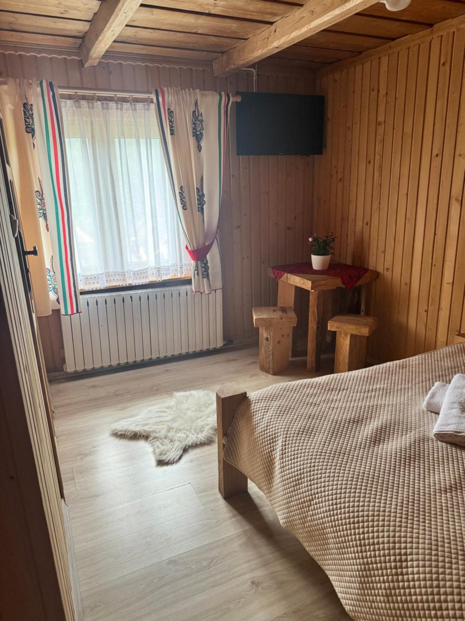 Ferienwohnung U Mlynorza Suche Exterior foto
