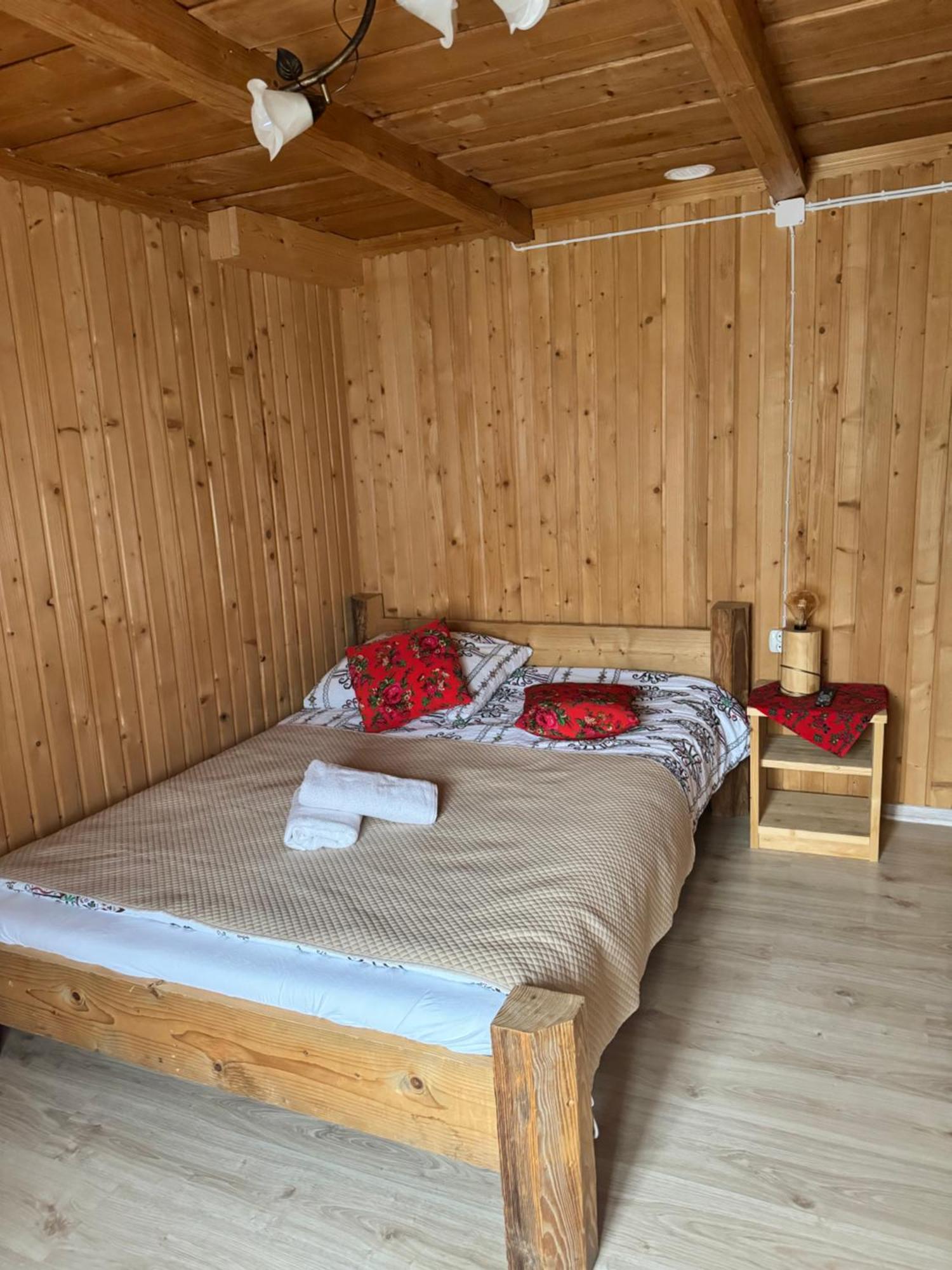 Ferienwohnung U Mlynorza Suche Exterior foto