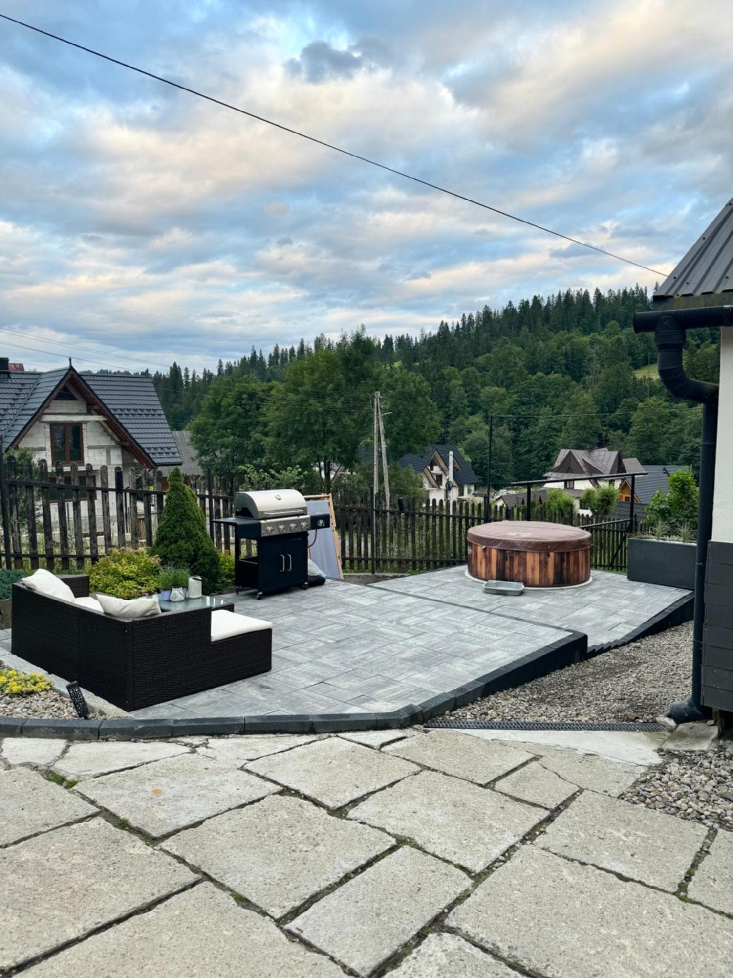 Ferienwohnung U Mlynorza Suche Exterior foto