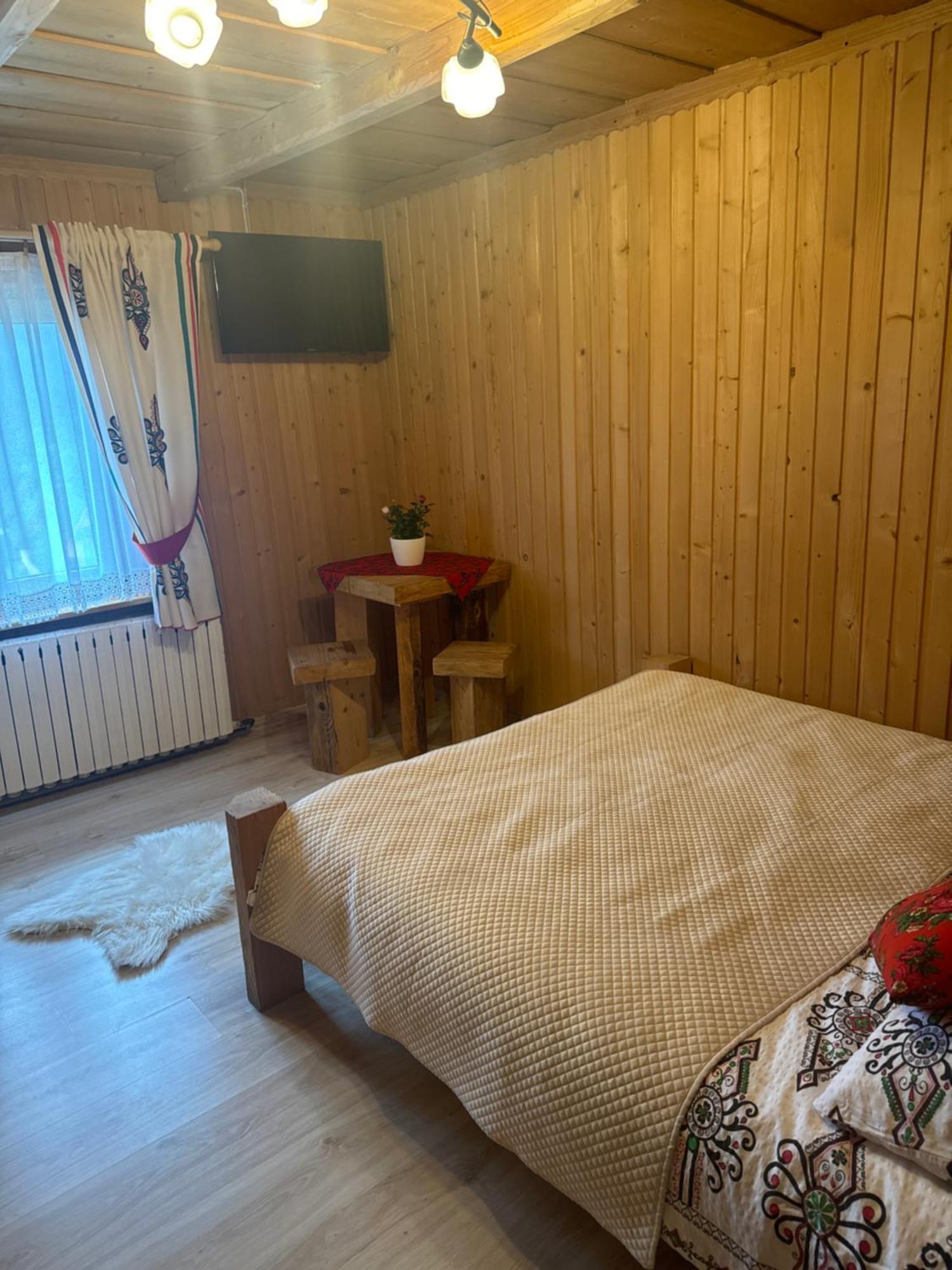 Ferienwohnung U Mlynorza Suche Exterior foto