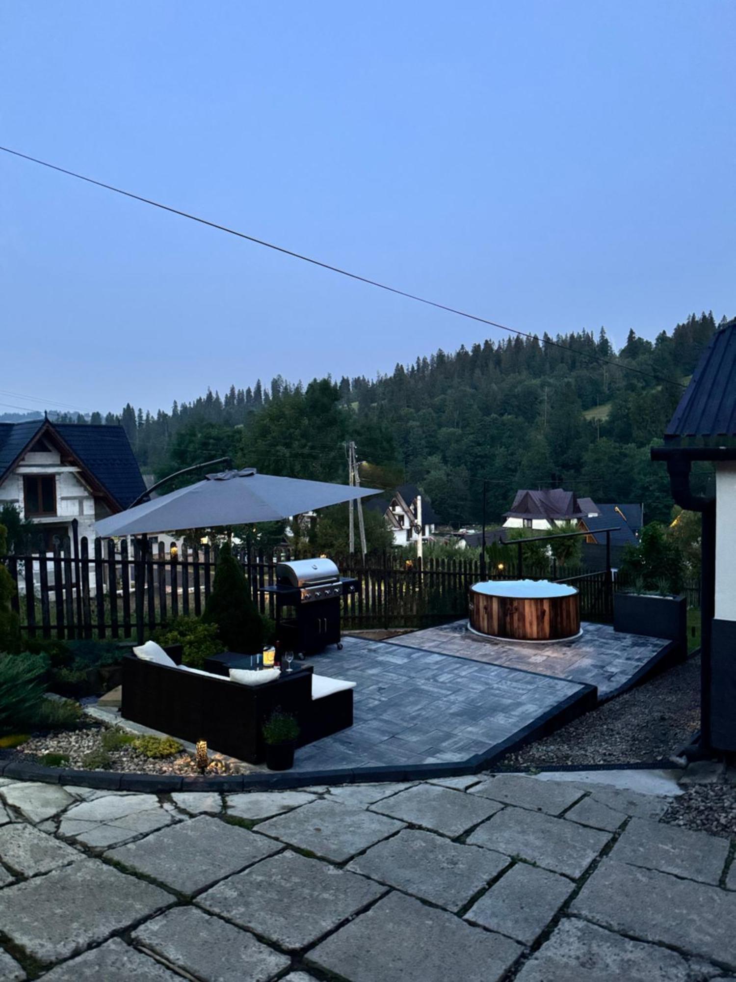 Ferienwohnung U Mlynorza Suche Exterior foto
